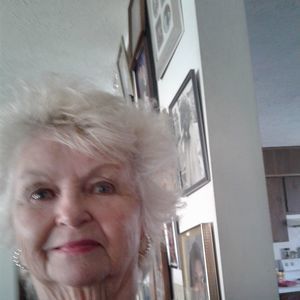 Meet your Posher, Myra